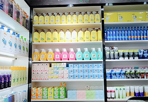 小小日化雜貨店的背后，竟藏著一套賺錢秘籍——生活日用品的“另類”生意經(jīng)